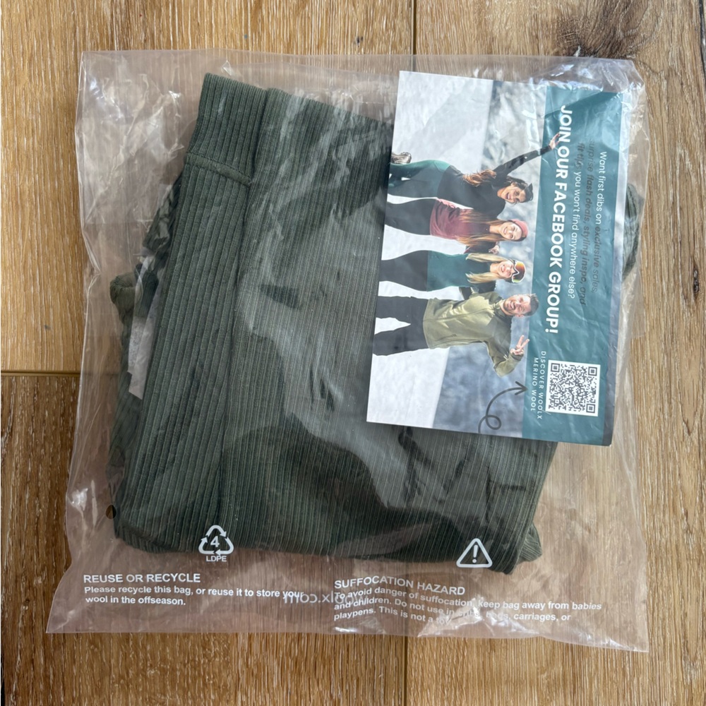 NWT Woolx | Miley Bike Shorts, Ribbed Merino Wool w/ Pockets, Green Meadow, Sz M - Picture 4 of 10